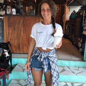 Meet your Posher, Nadia